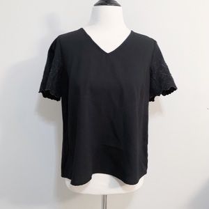 Nanette Lepore Black Embroidered Short Sleeve V Neck Top Sz XS NWT